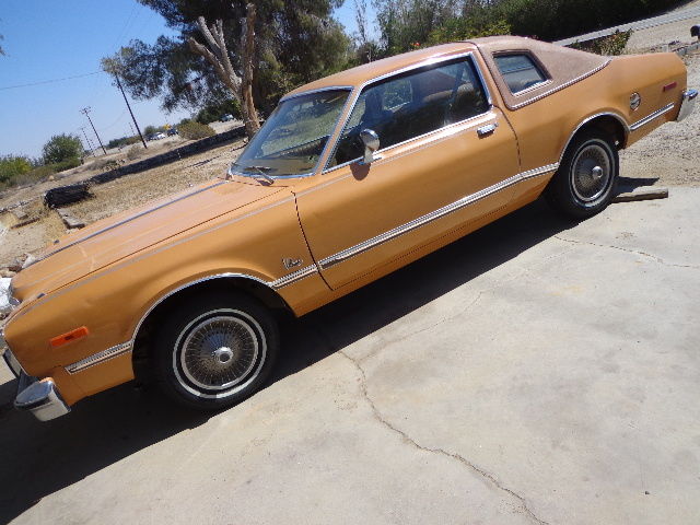 1976 Plymouth Volare - photo 2