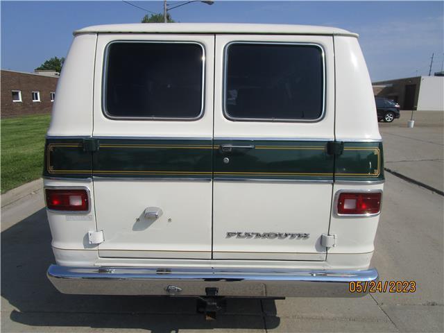 1976 Plymouth Voyager - photo 10