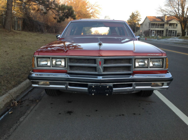 1977 Pontiac Catalina Safari Wagon - photo 2