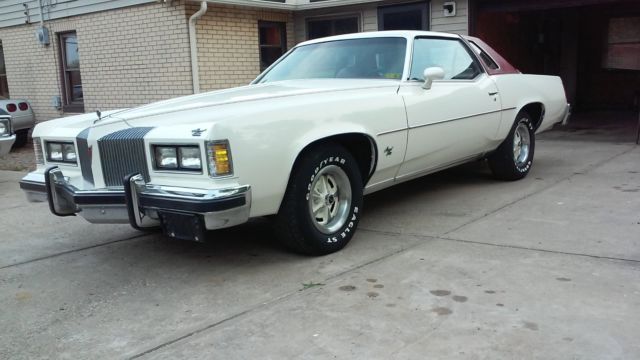 1976 Pontiac Grand Prix 1976 GRAND PRIX - photo 4