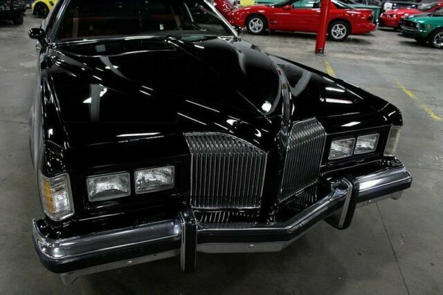1976 Pontiac Grand Prix -- - photo 9