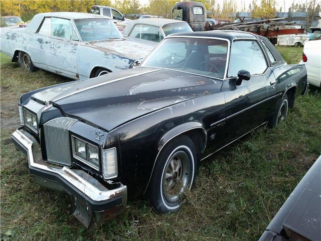 1976 Pontiac Grand Prix -- - photo 3