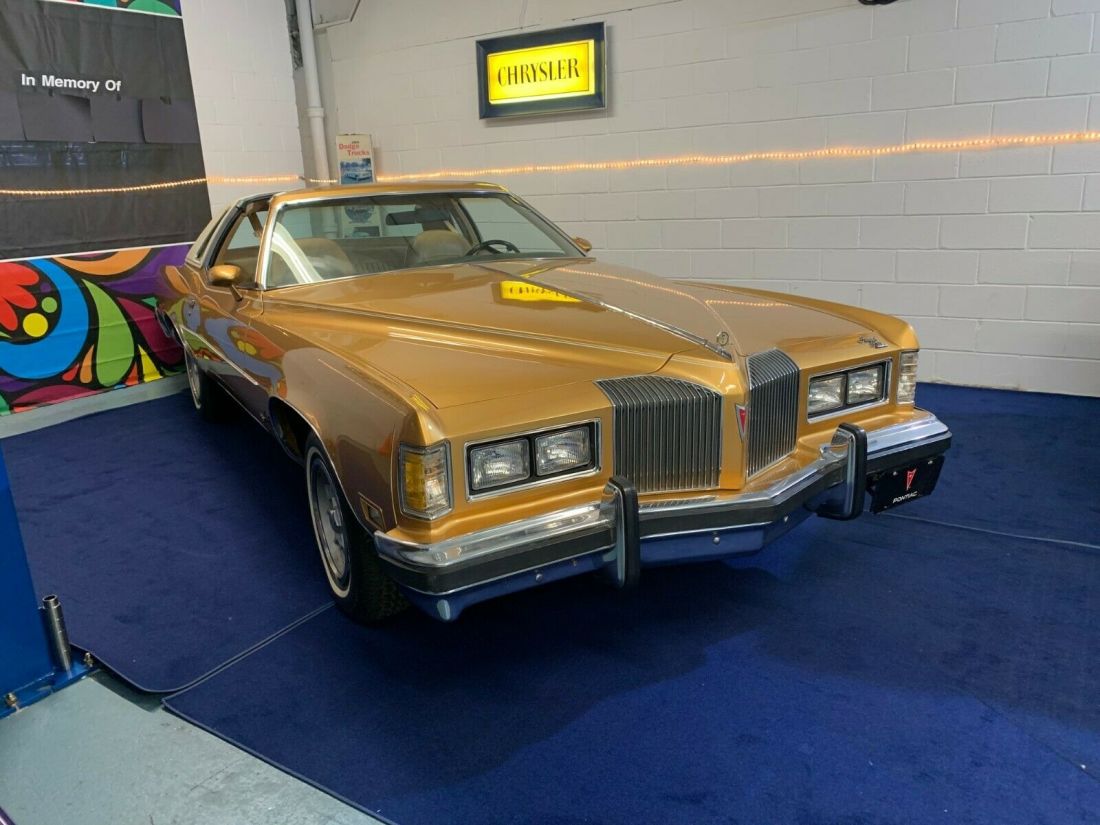 1976 Pontiac Grand Prix T Tops - photo 2
