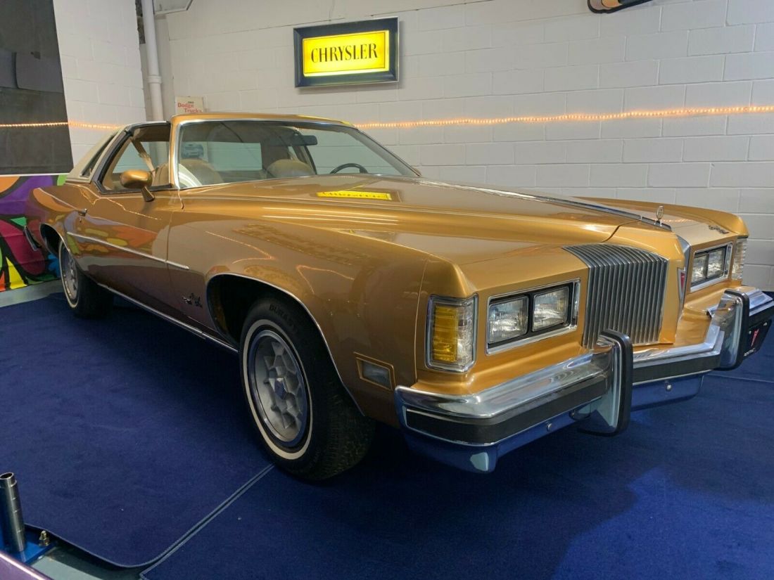 1976 Pontiac Grand Prix T Tops - photo 3