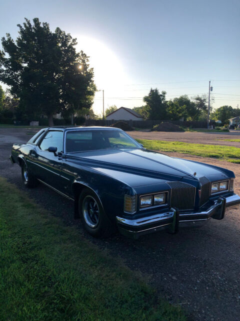 1976 Pontiac Grand Prix - photo 2