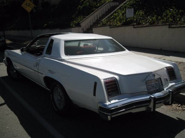 1976 Pontiac Grand Prix - photo 2