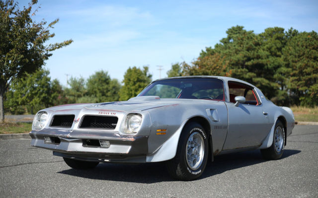 1976 Pontiac T/A - 400 4 - Speed Documented! 1976 Pontiac Trans Am