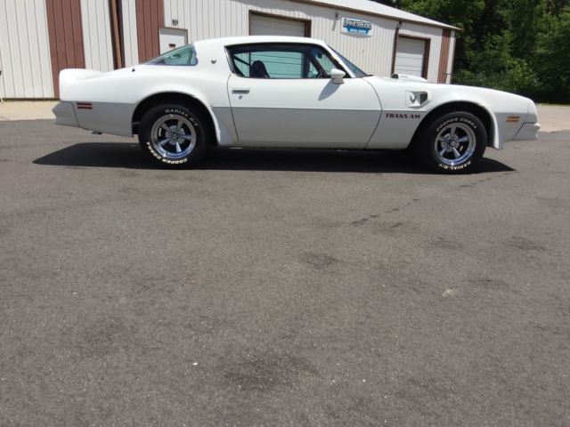 1976 Pontiac Trans Am - photo 11