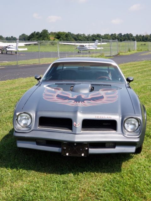 1976 Pontiac Trans Am 455 4 Speed Transmission Original Motor and Rear 1976 Pontiac Trans Am Crome, Black, Grey