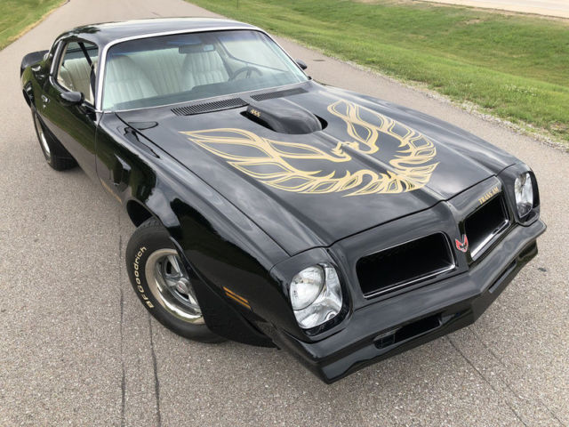 1976 Pontiac Trans Am --