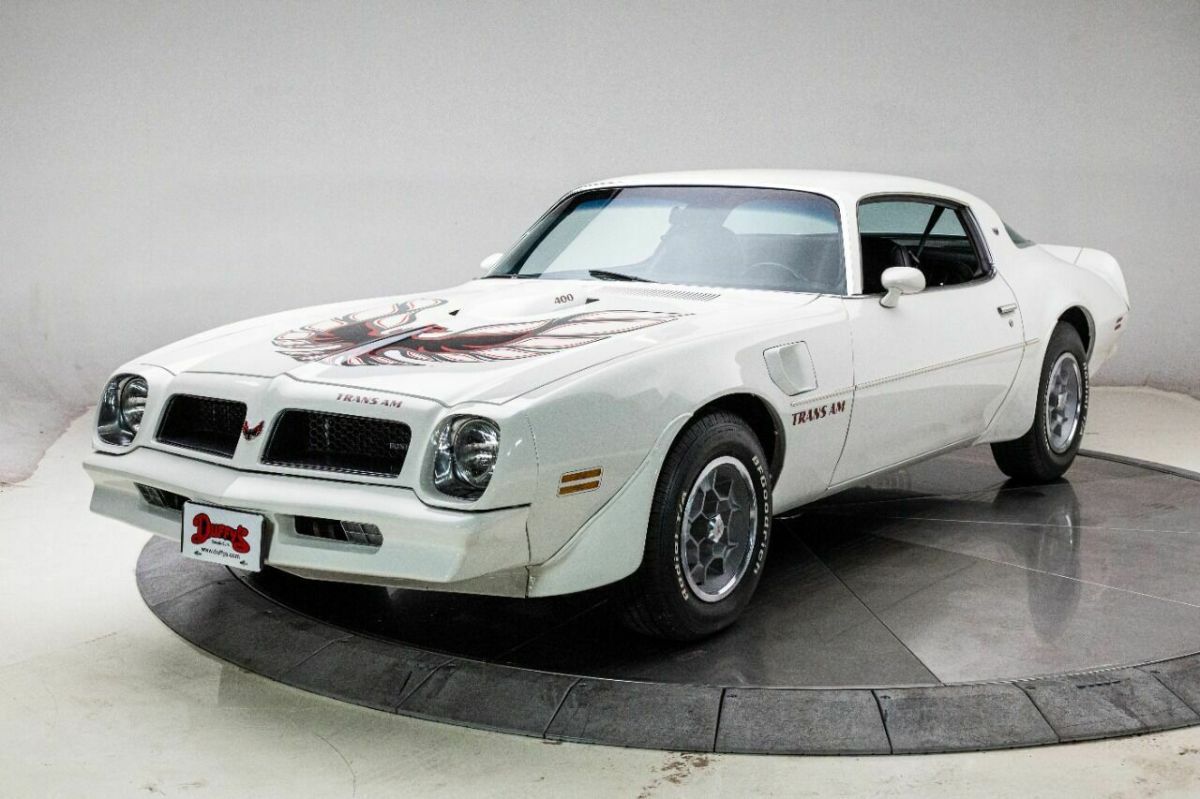 1976 Pontiac Trans Am V8 6.6L Automatic 3-Speed Coupe Cameo Ivory 1976 Pontiac Trans Am
