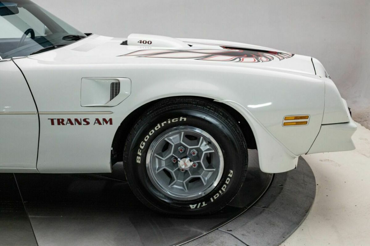 1976 Pontiac Trans Am - photo 10