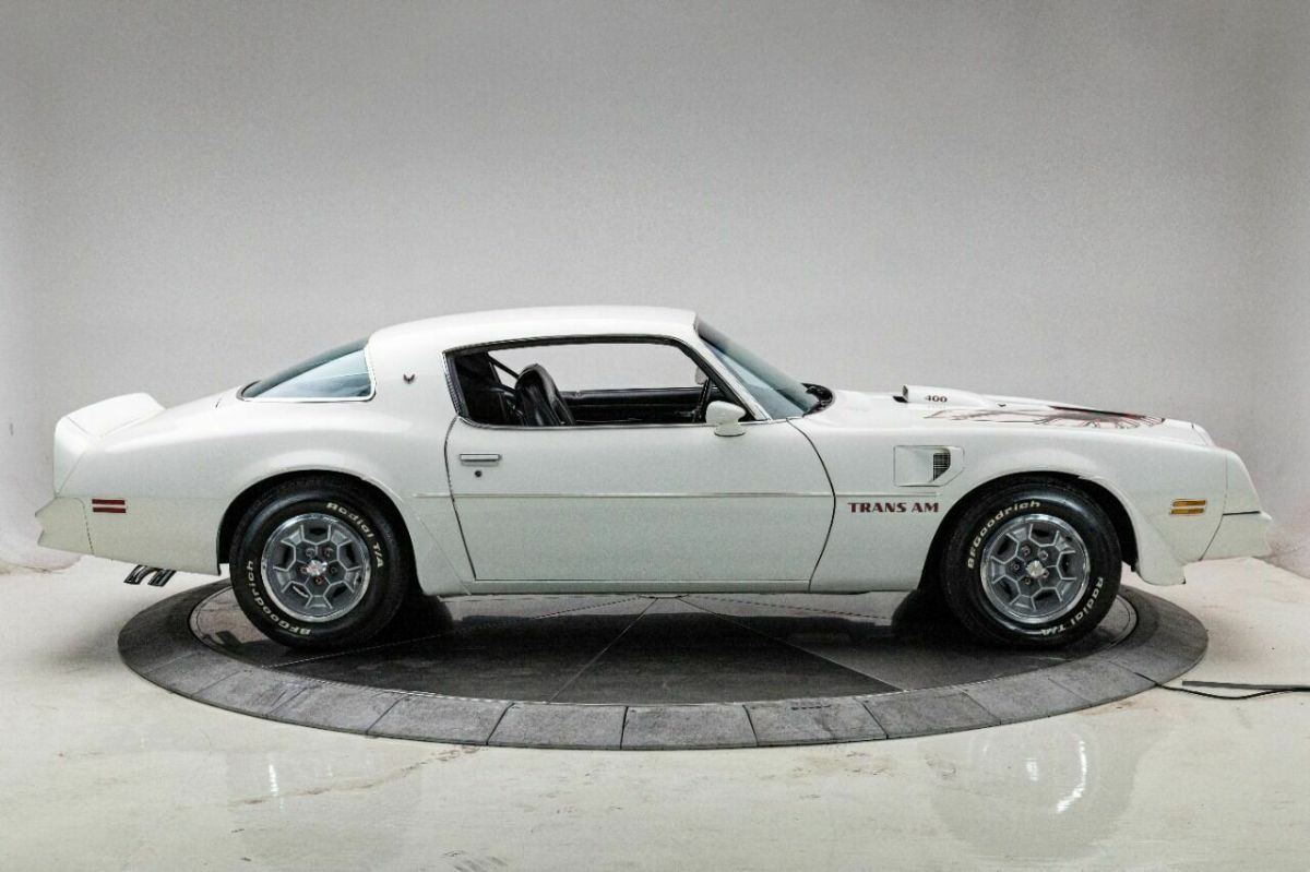 1976 Pontiac Trans Am - photo 9