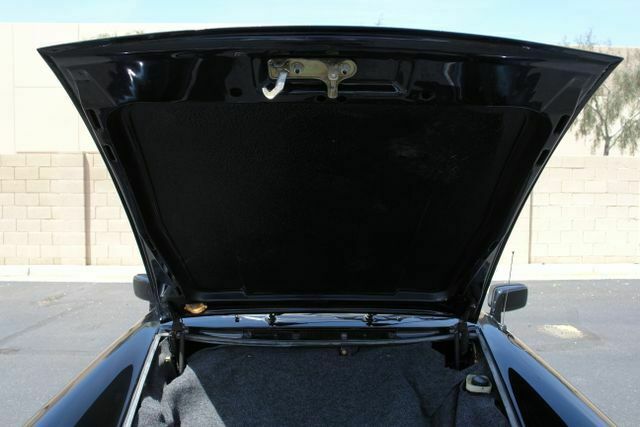 1976 Porsche 911-S -- - photo 12