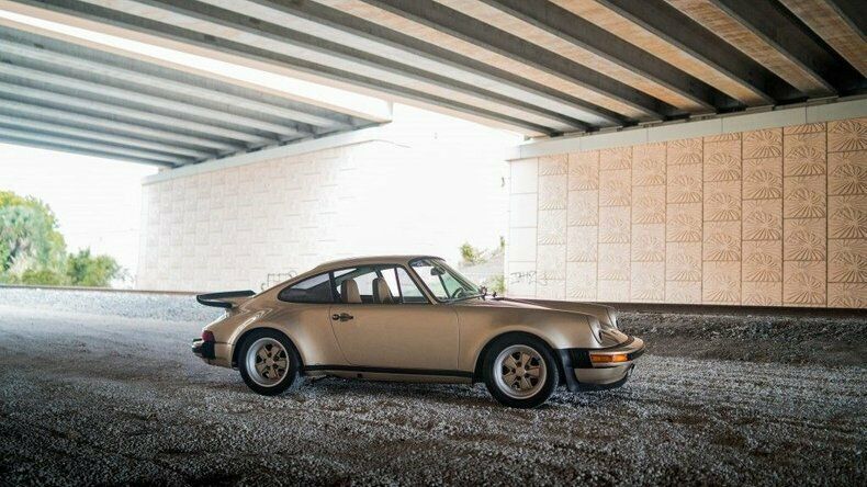 1976 Porsche 911 Signature Edition - photo 10