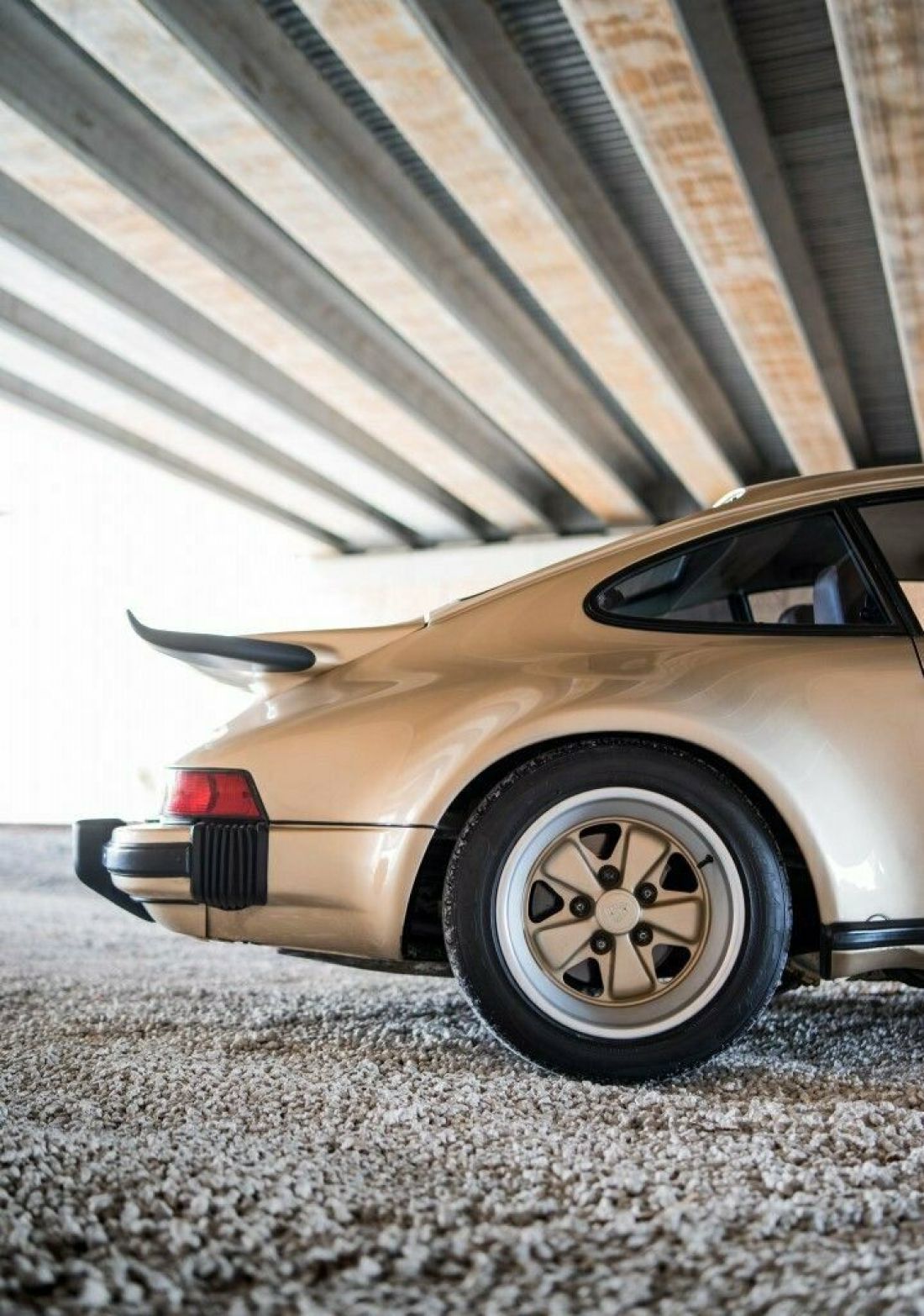 1976 Porsche 911 Signature Edition - photo 13