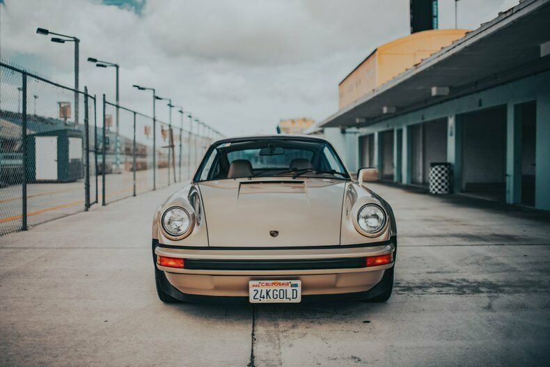1976 Porsche 911 Signature Edition - photo 4