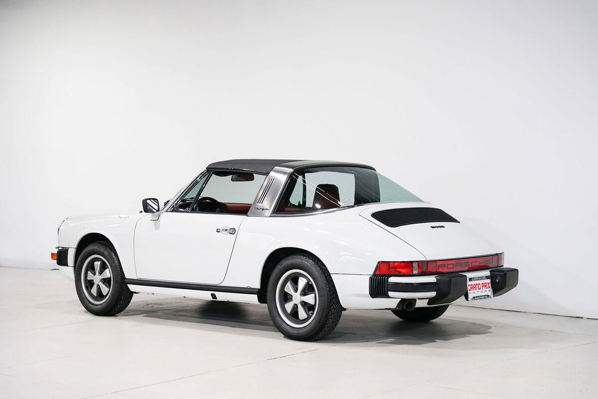 1976 PORSCHE 911 - photo 8