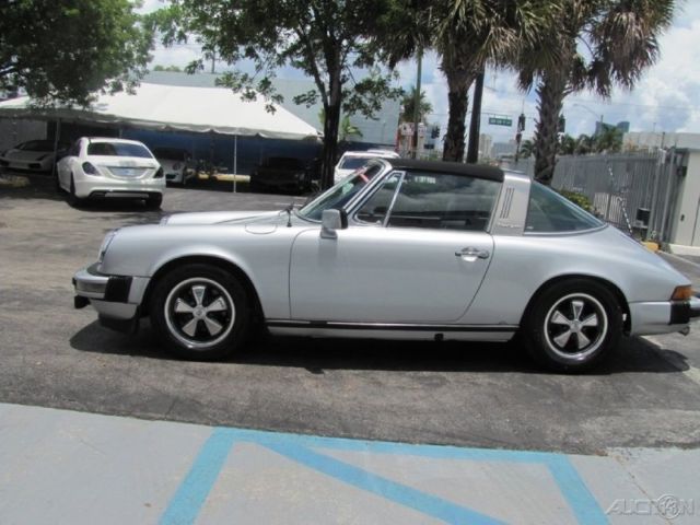 1976 Porsche 911 ONE OWNER!!!!!! MINT CONDITION - photo 4