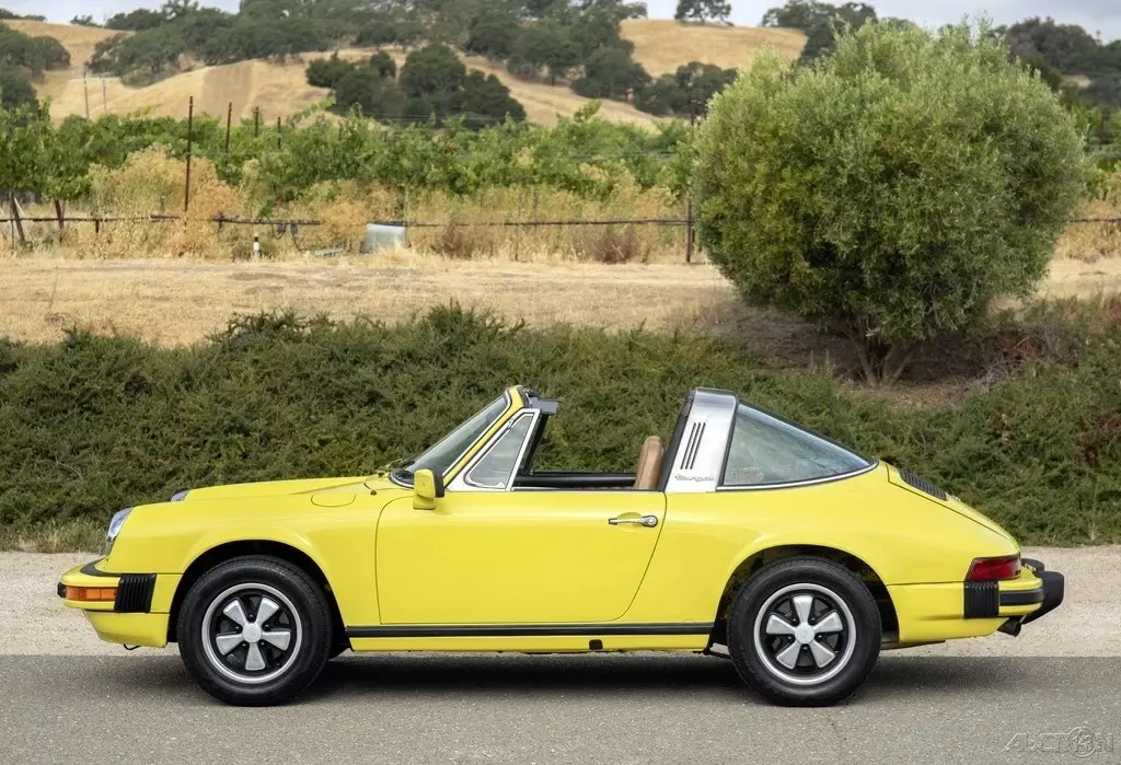 1976 Porsche 911 S Targa - photo 2