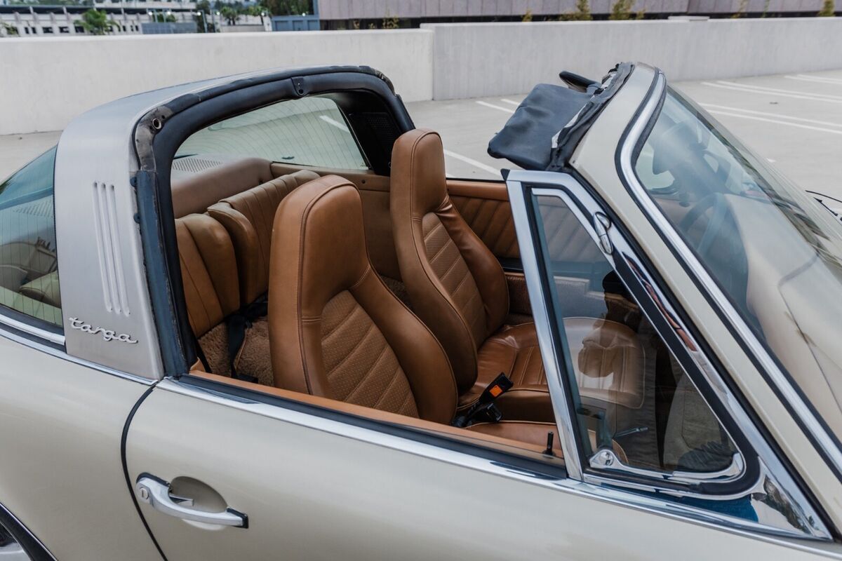 1976 Porsche 911 911S Targa Signature Edition - photo 10