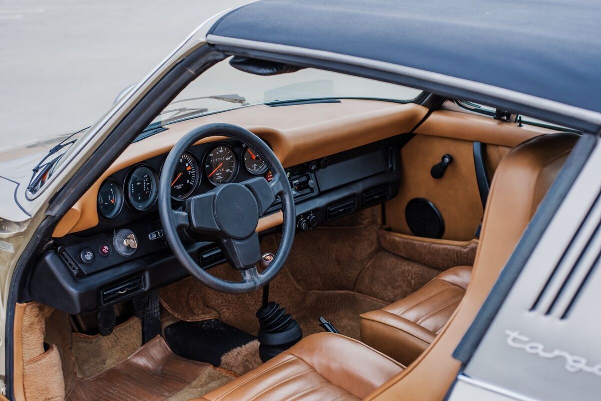 1976 Porsche 911 911S Targa Signature Edition - photo 11