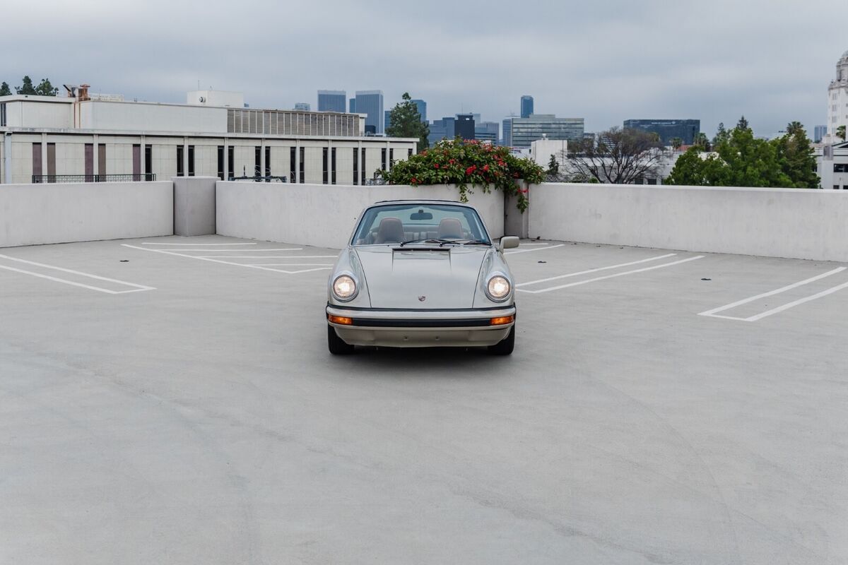 1976 Porsche 911 911S Targa Signature Edition - photo 4