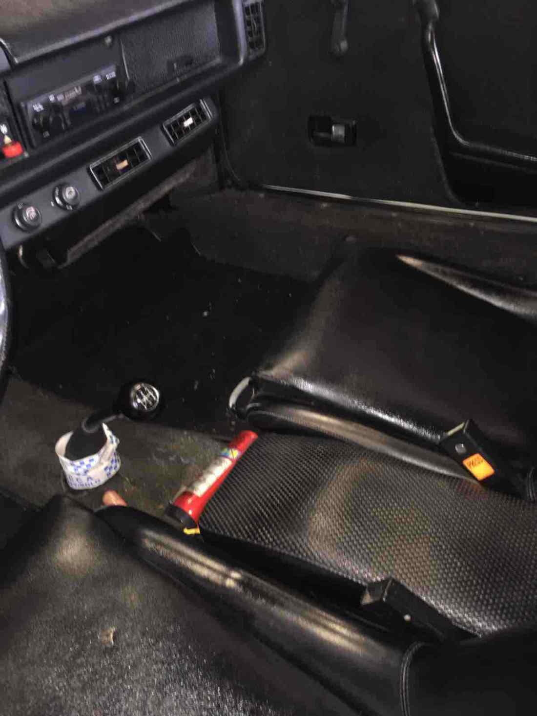 1976 Porsche 914 Manual Trans, Dealer A/C package - photo 7