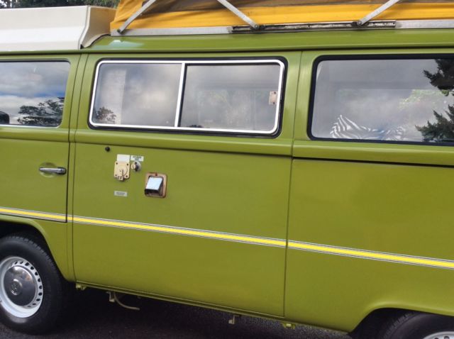 1976 Volkswagen Bus/Vanagon Riviera camper pop top - photo 6