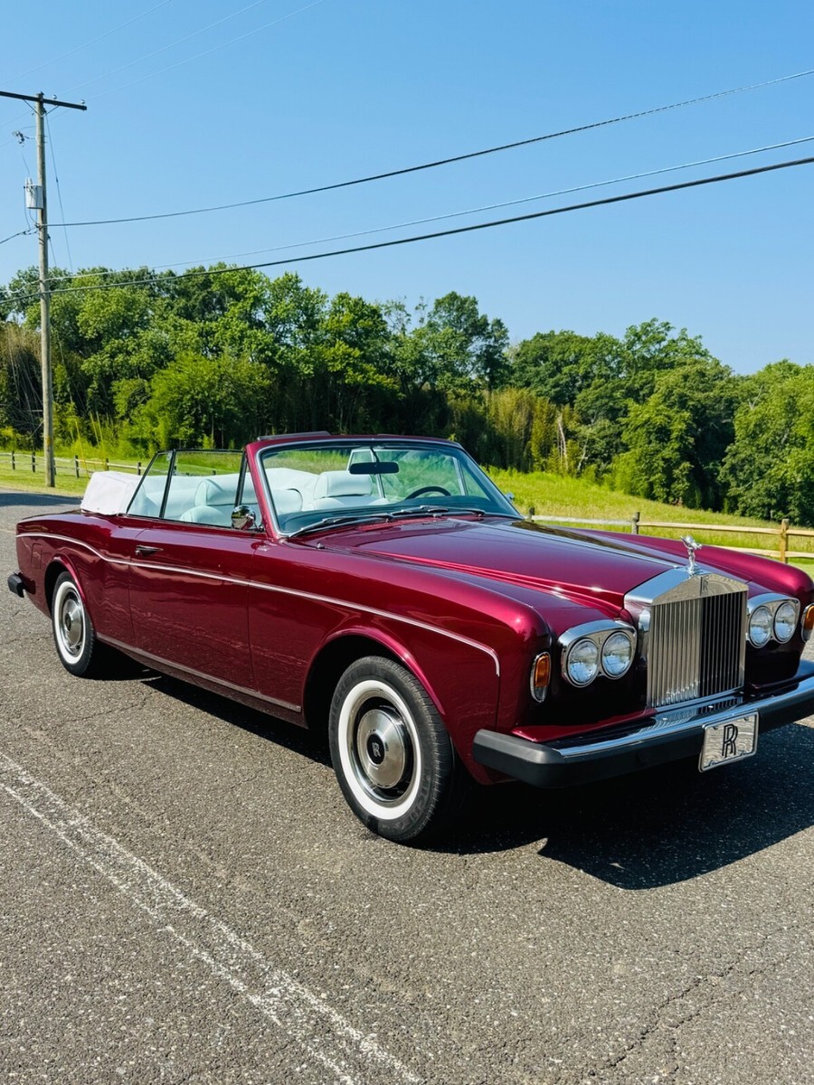 1976 Rolls-Royce Corniche - photo 2