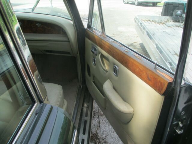 1976 Rolls-Royce Silver Shadow - photo 11