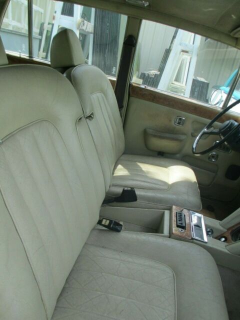 1976 Rolls-Royce Silver Shadow - photo 13