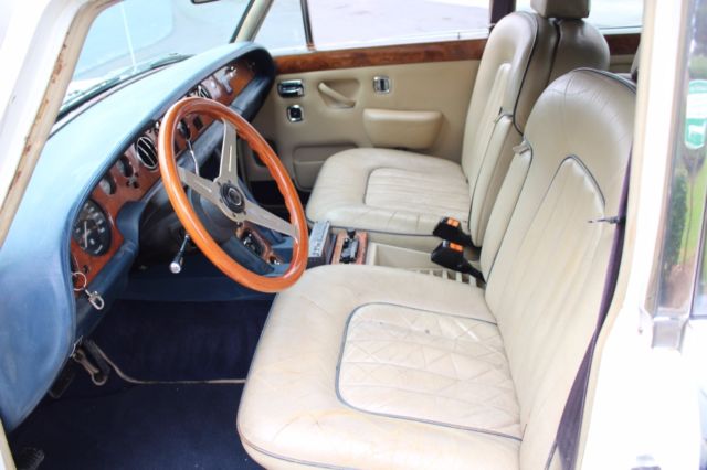 1976 Rolls-Royce silver shadow - photo 11