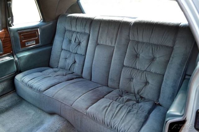1976 Cadillac Fleetwood SEVENTY-FIVE 9 PASS - photo 3