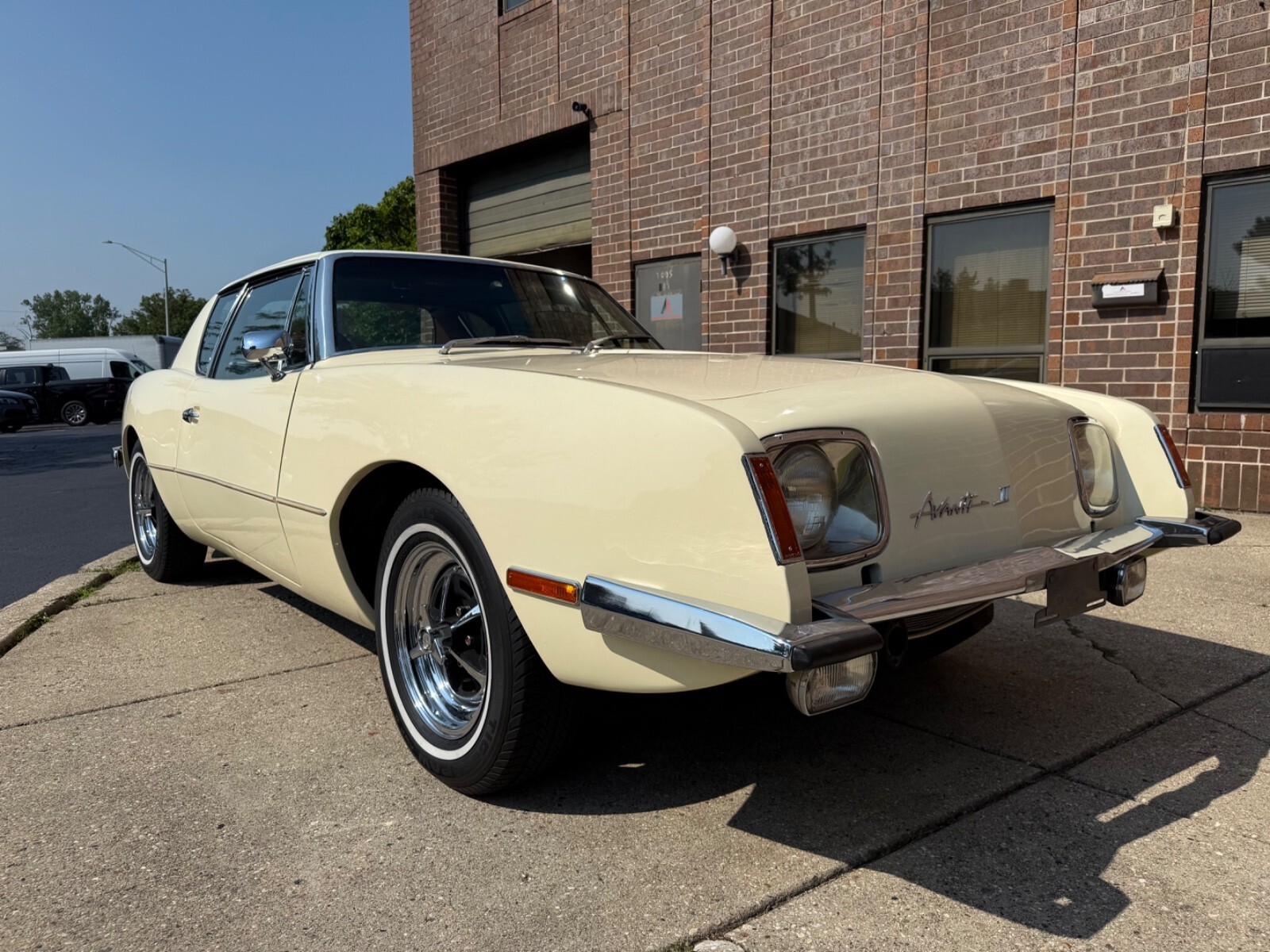 1976 Studebaker Avanti II - photo 6