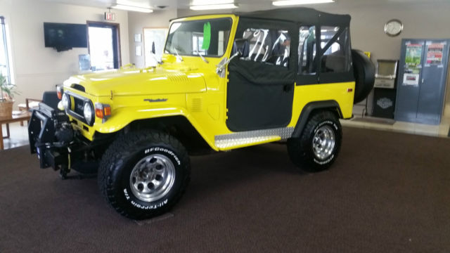 1976 Toyota FJ 40 Land Cruiser Restored!! A Real Looker!!! 1976 Toyota Land Cruiser