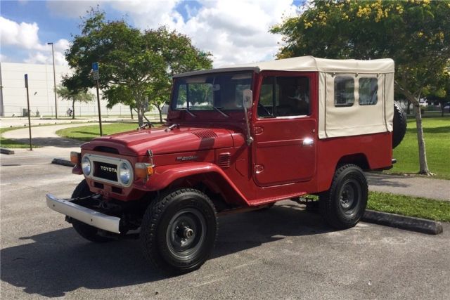 1976 Toyota FJ-43 Land Cruiser 1976 Toyota Land Cruiser