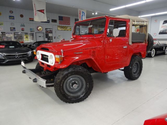 1976 TOYOTA FJ40 Red 6 cyl 4 Speed Manual Restored 4X4 1976 Toyota FJ40 4X4 4spd. Restored