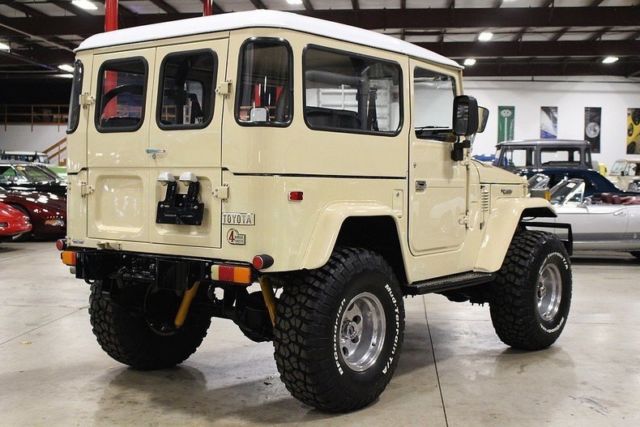 1976 Toyota Land Cruiser -- - photo 5