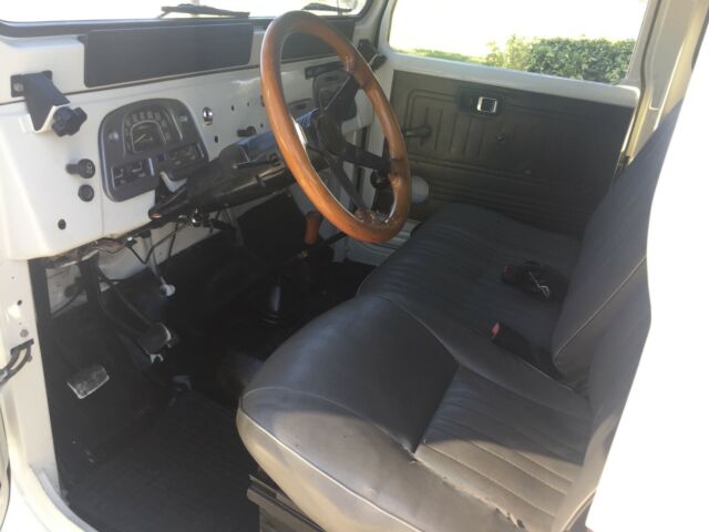 1976 Toyota Land Cruiser BJ40 3.0L B Diesel Engine. - photo 10