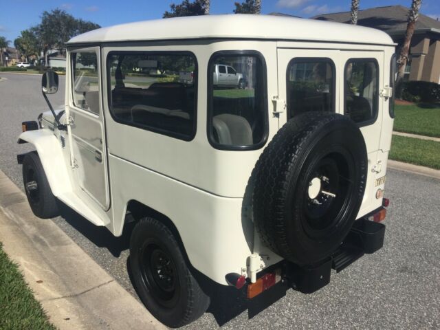 1976 Toyota Land Cruiser BJ40 3.0L B Diesel Engine. Including Shipping - photo 6