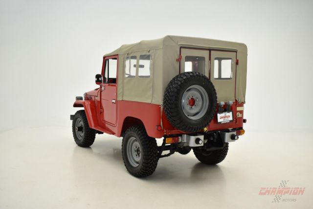 1976 Toyota Land Cruiser FJ40 - photo 12