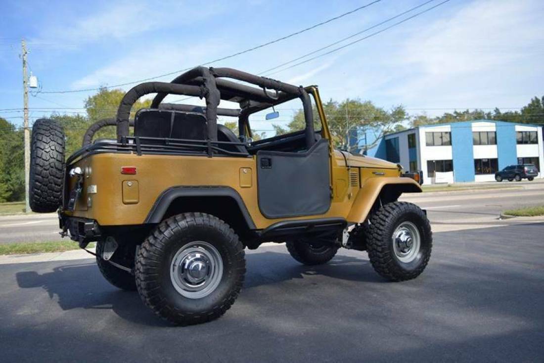 1976 Toyota Land Cruiser FJ40 - photo 12