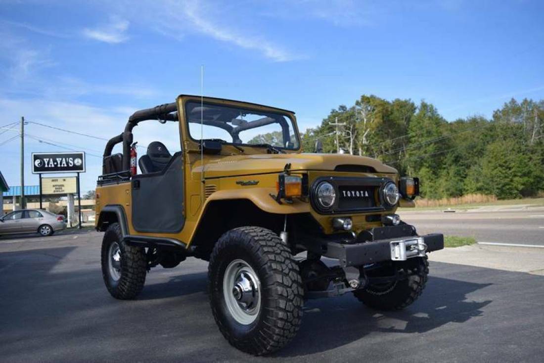1976 Toyota Land Cruiser FJ40 - photo 8