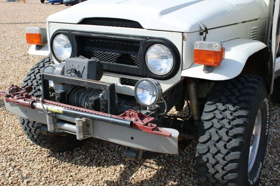 1976 Toyota Land Cruiser FJ40 - photo 2