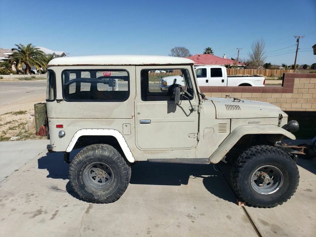 1976 Toyota Land Cruiser FJ40 - photo 2