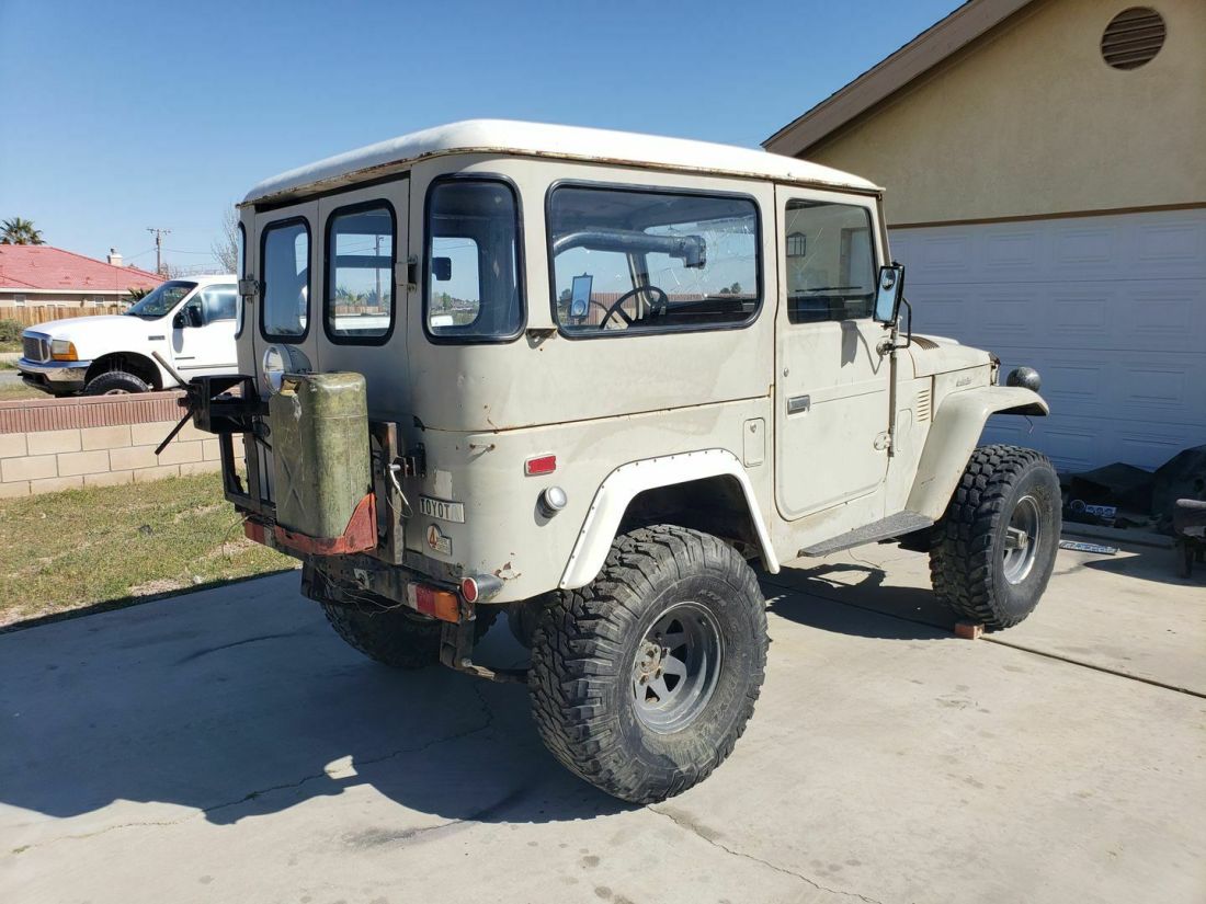 1976 Toyota Land Cruiser FJ40 - photo 3