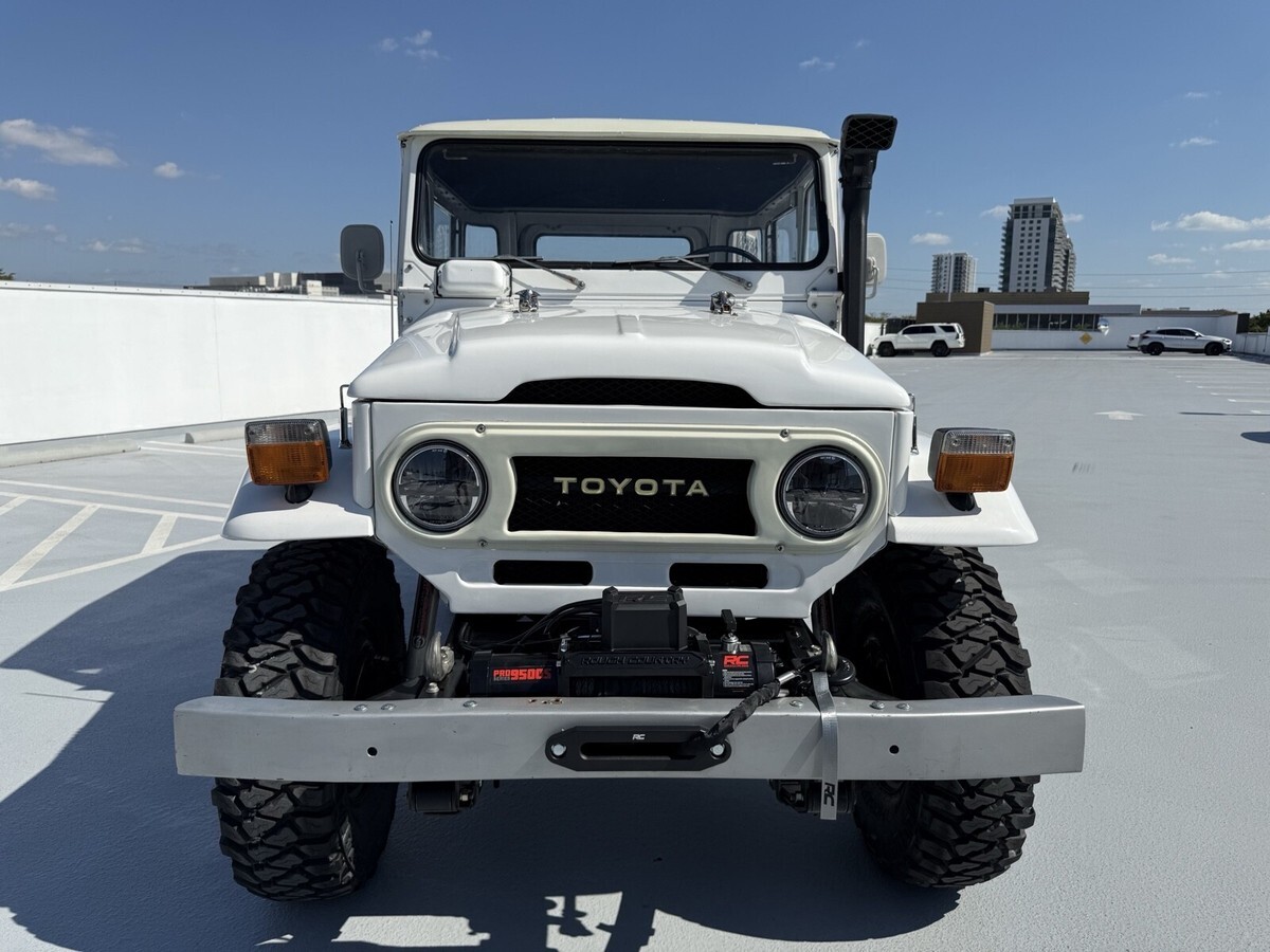 1976 Toyota Land Cruiser FJ40 - photo 2
