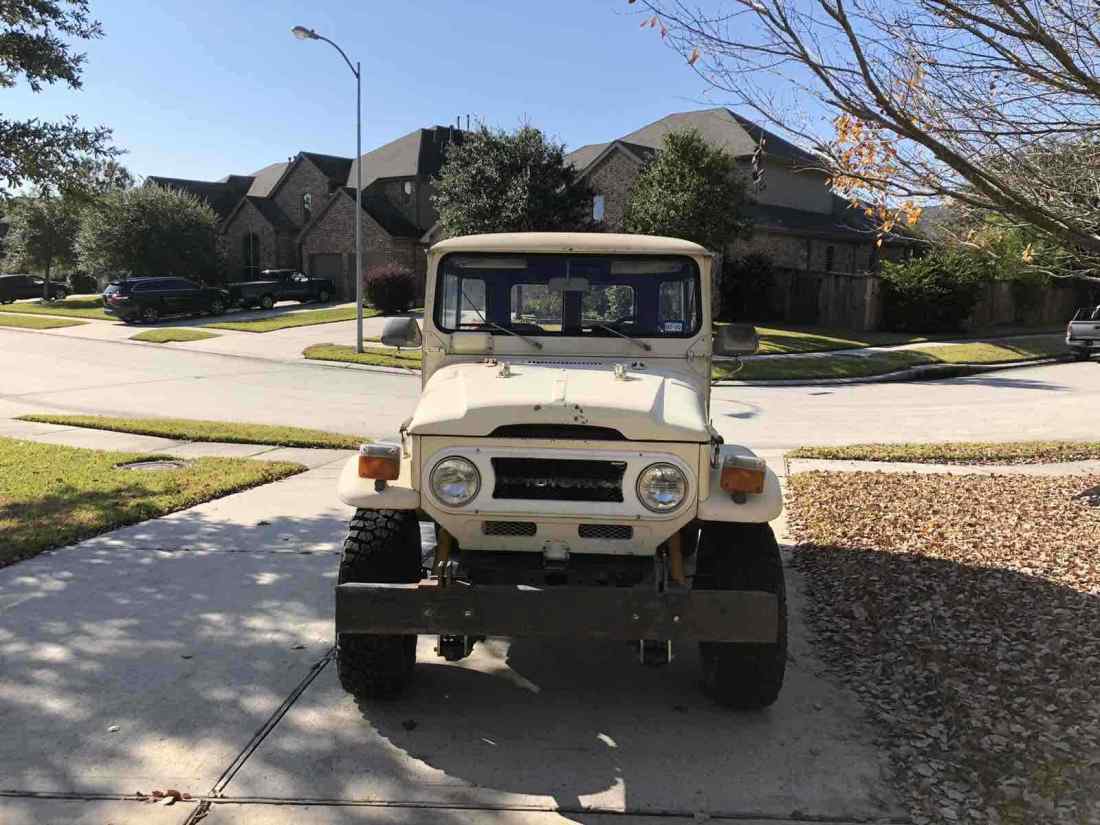 1976 Toyota Land Cruiser FJ40 - photo 3