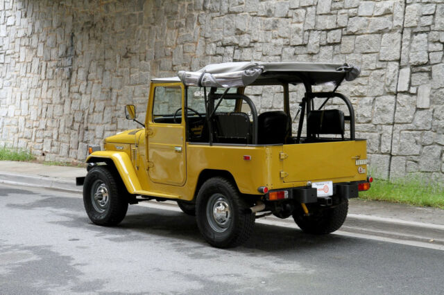 1976 Toyota Land Cruiser FJ40 - photo 5